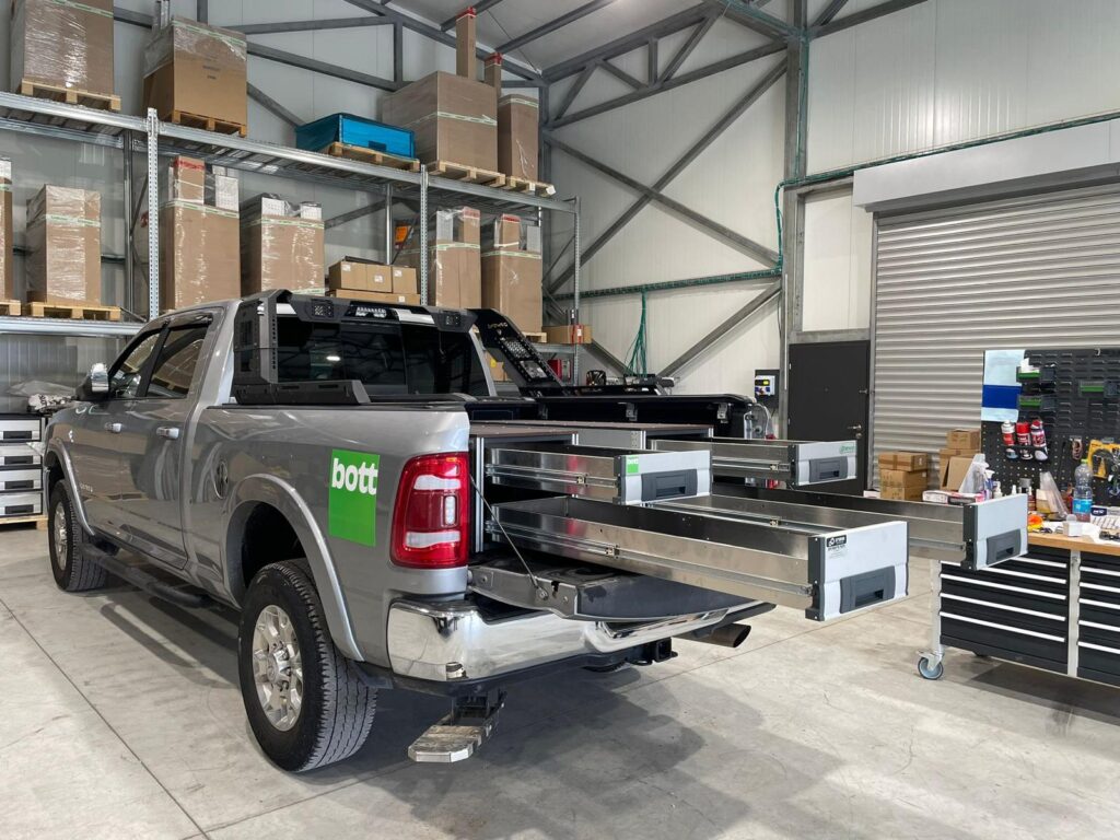 זיווד רכב סילברדו